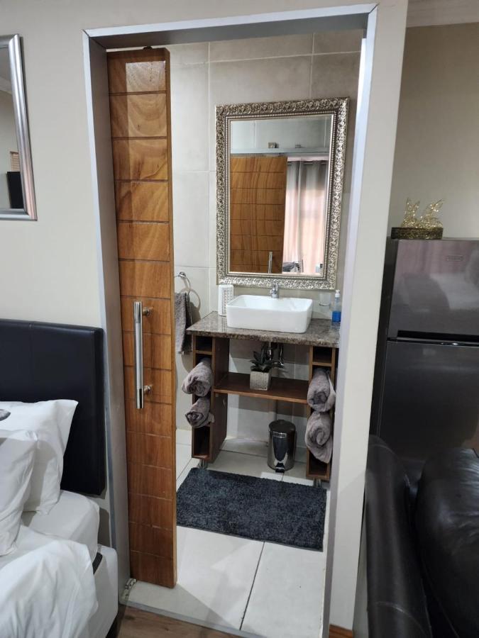 Villa Rose Cottages ブルームフォンテーン エクステリア 写真