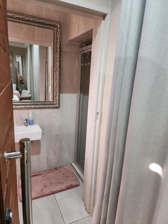 Villa Rose Cottages ブルームフォンテーン エクステリア 写真